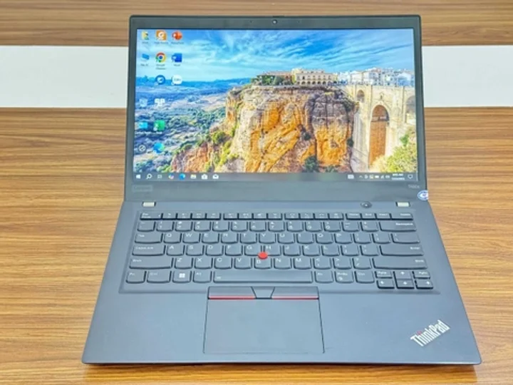 ThinkPad T490s | Core i7-8665U | RAM 32GB | SSD 512GB | 14.0 FHD